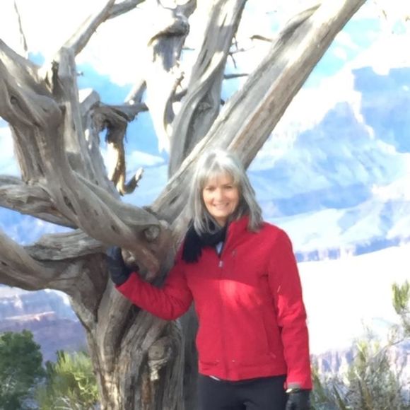 Meet your Posher, Joannah - Picture 1 of 1